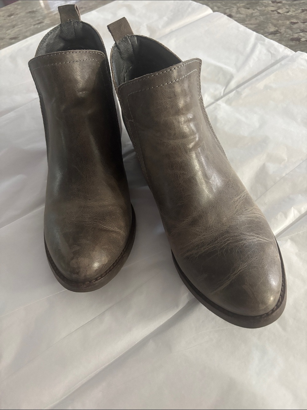 Matisse Wilder Grey Leather Ankle Boots